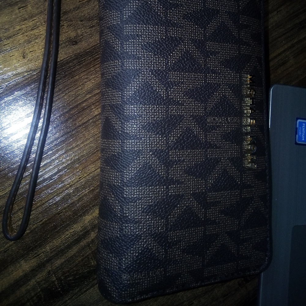 Wallet - Picture 2 of 3